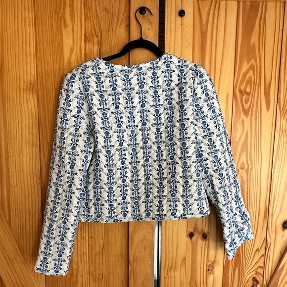 NWT Caroline Constas Quilted Floral Blue and White Women's Jacket Small - Picture 4 of 6